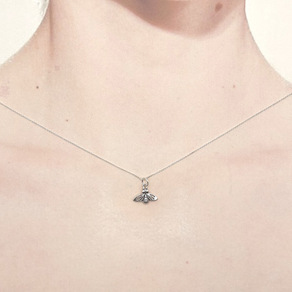 Bee Charm-751