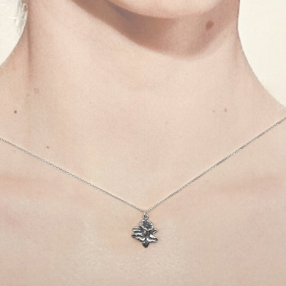 Calla Lily Flower Charm-C115