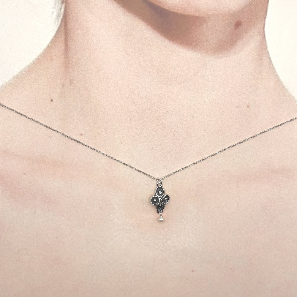 Pod Necklace-E07S