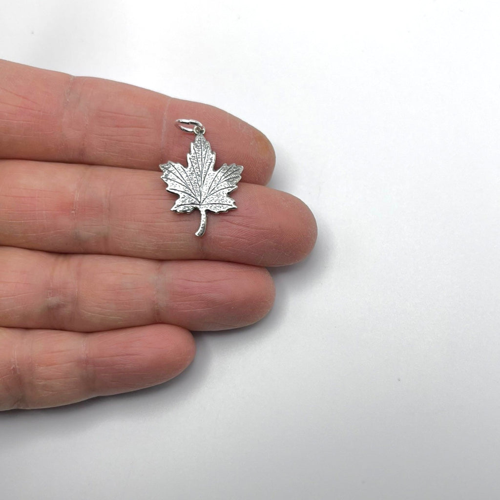 Maple Leaf Charm-H51