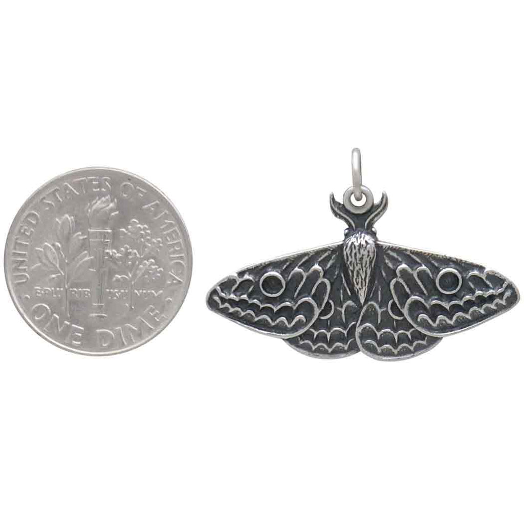 moth charm-7082