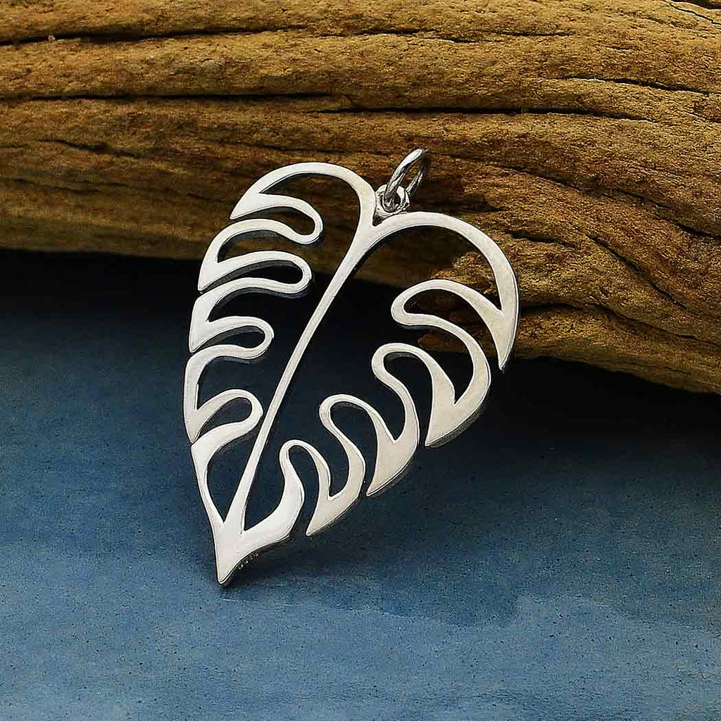 Openwork Monstera Pendant-1884